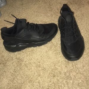 Nike air huaraches size 8